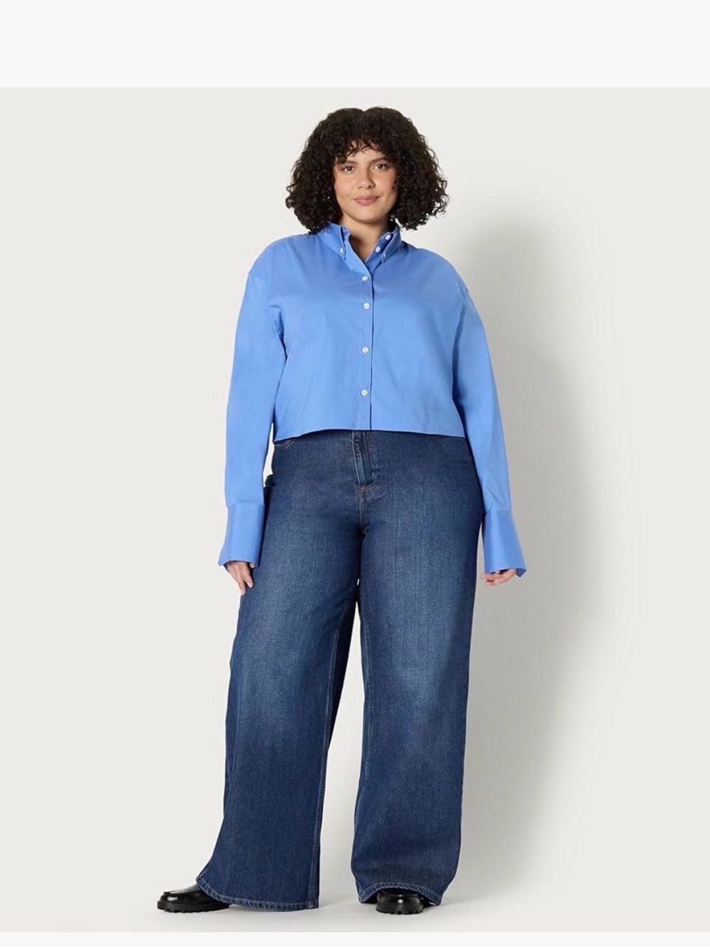 Amazon Essentials Women's Oversized-Fit Cropped Cotton Stretch Poplin shirt